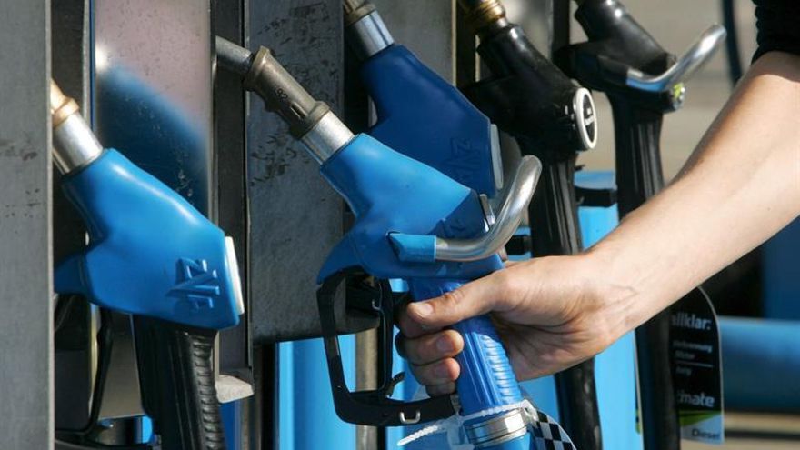La Unión Europea (UE) apunta a que, para 2020, el 10 por ciento del combustible utilizado en el transporte provenga de recursos renovables.