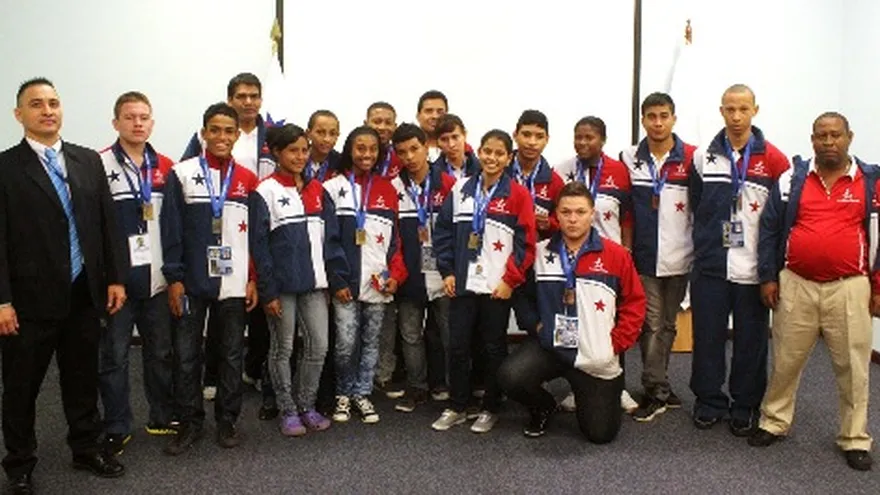 Panamá se llevó 14 preseas en la lona de los Codicader