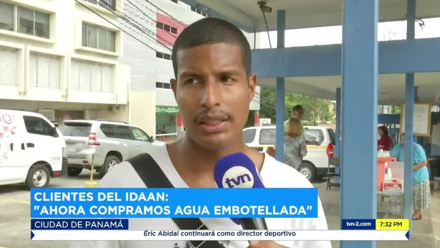 Siguen las denuncias por agua con mal olor