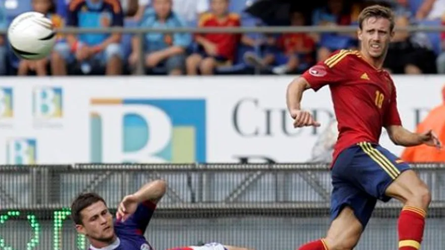 España vence de forma ajustada a Puerto Rico