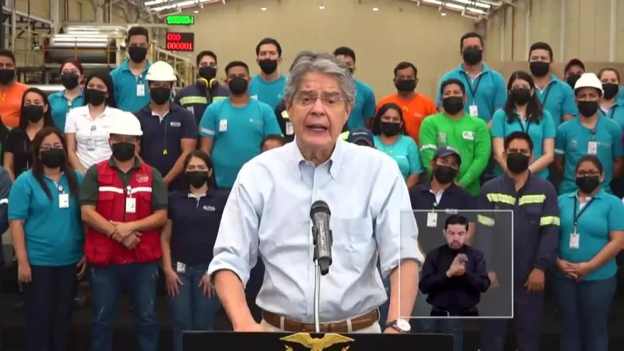 Ecuador incrementa a USD 425 el salario básico mensual en 2022