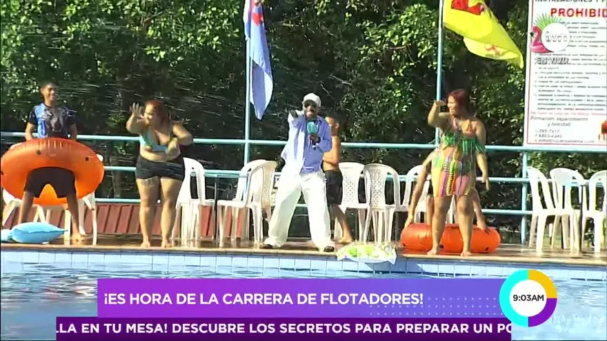 ¡Carrera de Flotadores de Jelou!