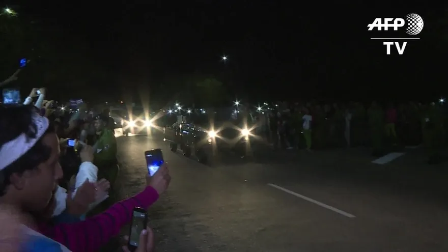 Fidel Castro se reencuentra con el Che, en Santa Clara