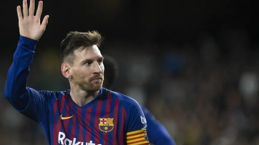 Messi y Suárez desarman al Betis y el Barcelona toma distancia