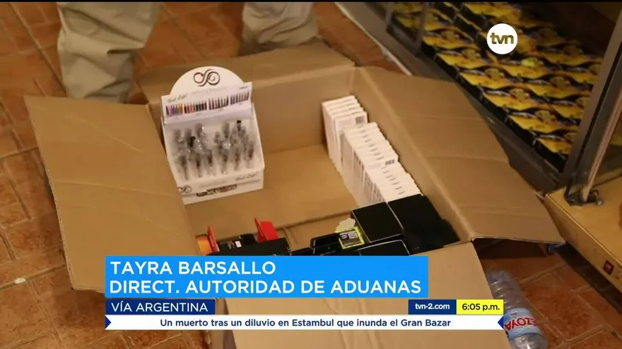 Aduanas allana comercios y decomisa cigarrillos electrónicos