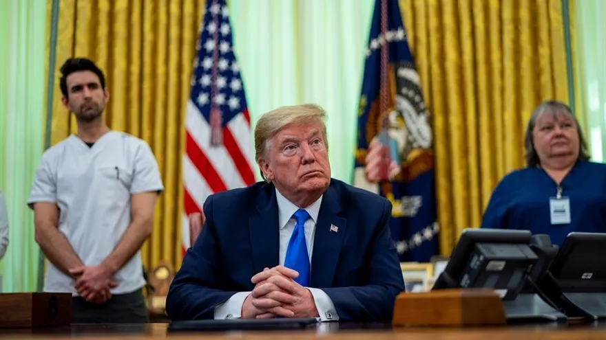 Trump advierte que coronavirus es 'peor' que Pearl Harbor y el 11-S