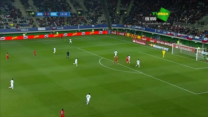 Gol de Perú 1-0 Bolivia