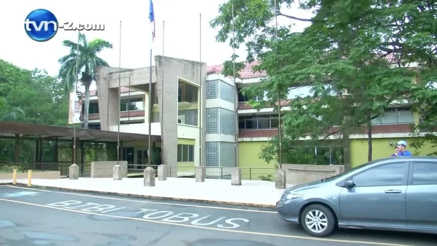 Alcalde Blandón justifica costo de 3.7 millones de desfile de navidad 2015