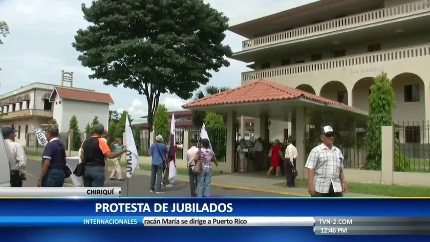 Jubilados en Chiriquí piden aumento a pensiones
