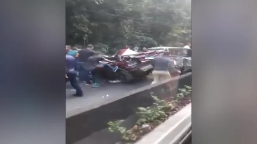 Loma Cová es escenario de accidente múltiple