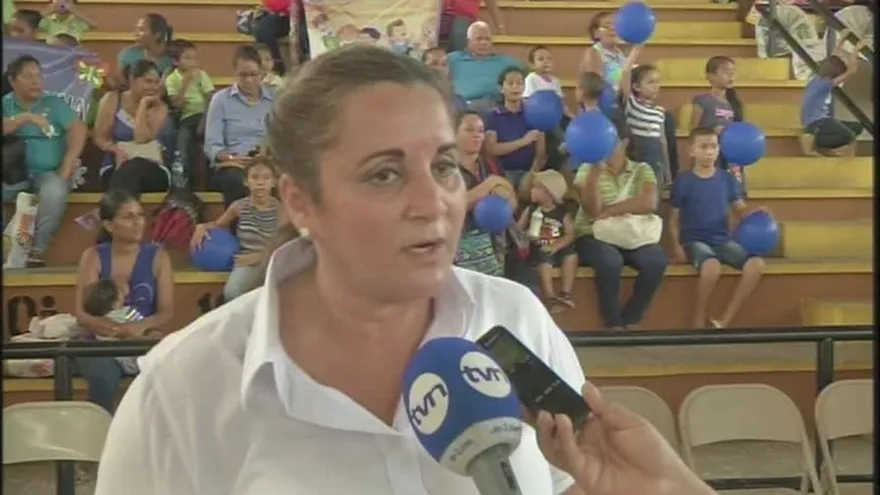 Realizan desfile con productos reciclados en Veraguas