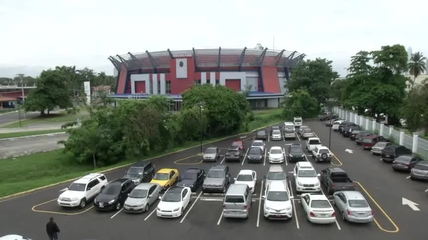 Pandeportes y Meduca acuerdan ajustar fechas de graduación