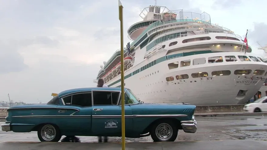 Trump dispara al sector estatal cubano pero hiere a emprendedores privados