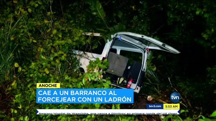 Bus ‘pirata’ cae un barranco en Loma Cová