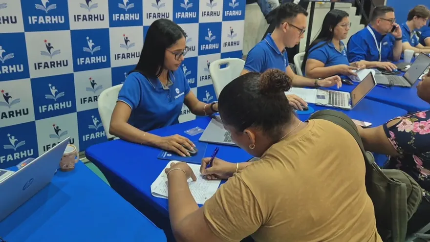 Realizan primer pago del Pase U en Colón
