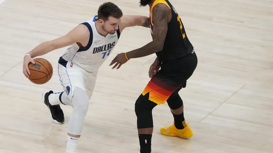 Los Mavericks reaccionaron y ganaron el juego 3 de la semifinales de la Conferencia del Oeste