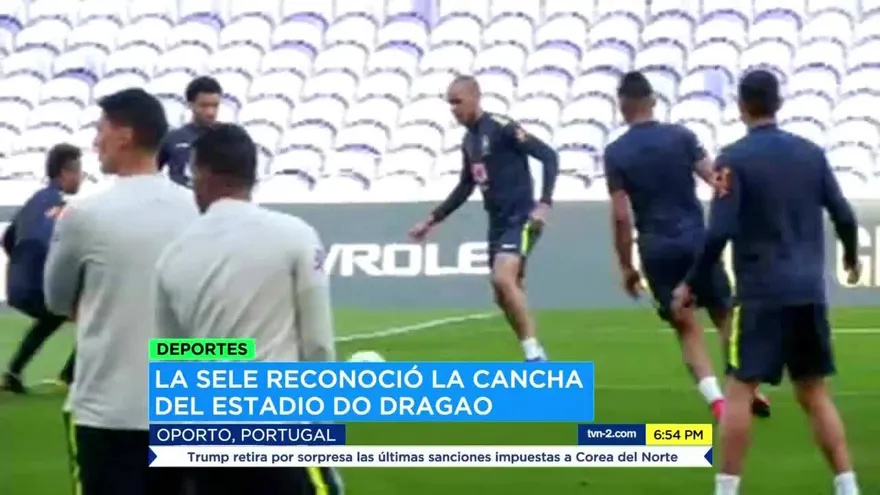 La Sele reconoció la cancha del estadio Do Dragao previo a su partido ante Brasil