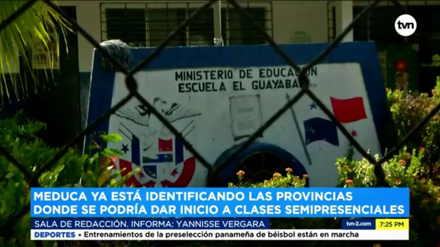 ¿Cuáles podrían ser las escuelas que retomarían de manera semipresencial?