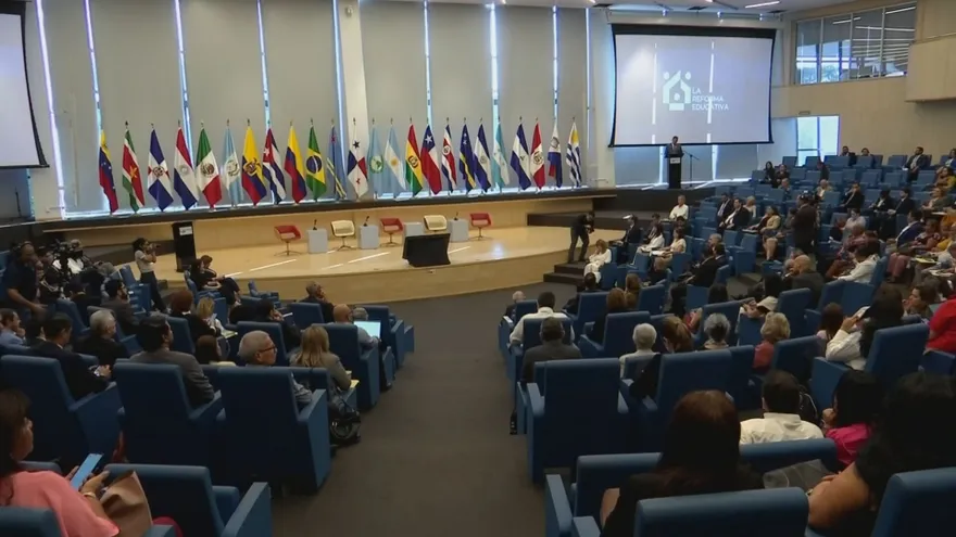Expertos internacionales analizan en Panamá la reforma a la ley de educación