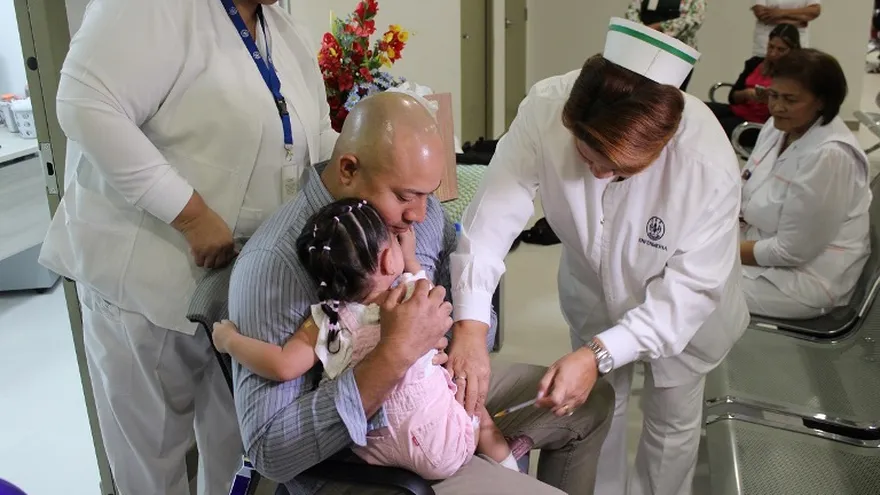 Inician vacunación en la Policlínica de San Antonio