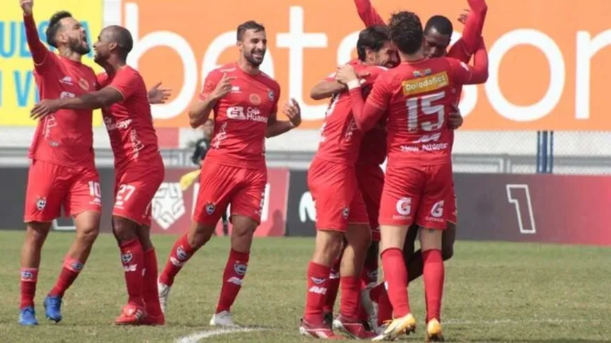 Abdiel Ayarza le da la victoria al Cienciano ante el Atlético Grau en Perú