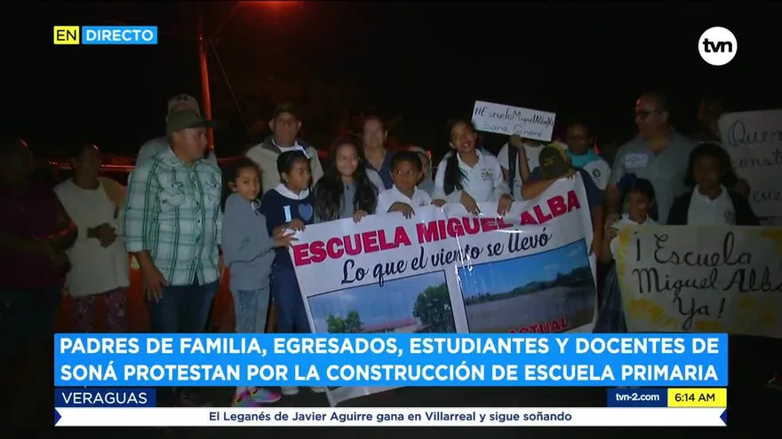 Comunidad educativa de la escuela Miguel Alba de Soná protesta este lunes