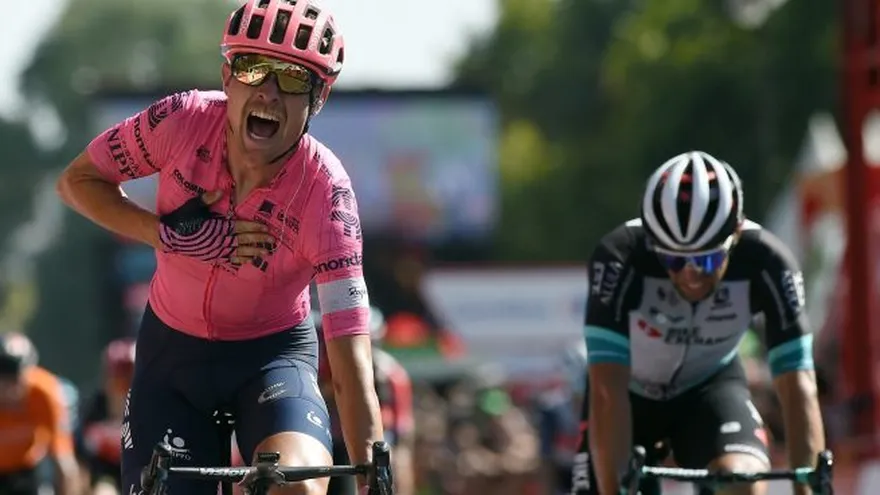 Nielsen gana la 12ª etapa de Vuelta a España, Roglic se cae sin gravedad