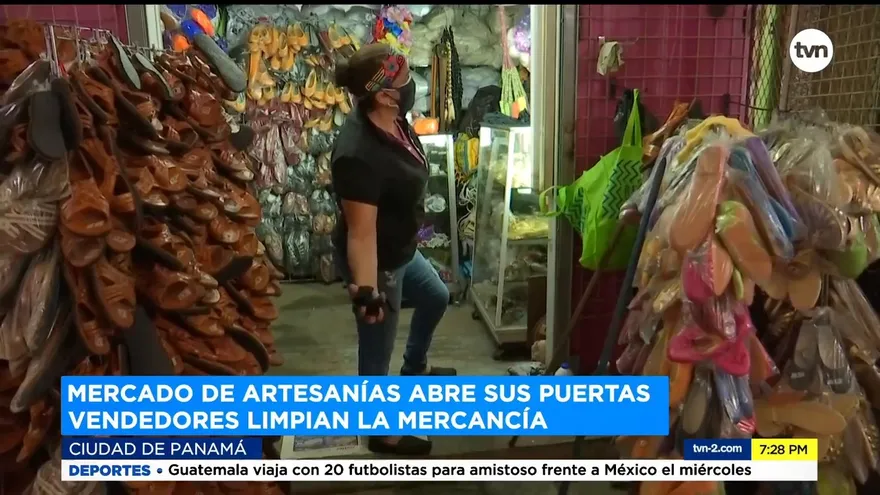 Artesanos: entre lo viejo y las nuevas formas de comercio.