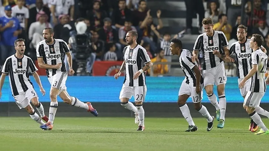 Juventus terminó el 2016 con una derrota ante el Milan en la final de la Supercopa de Italia