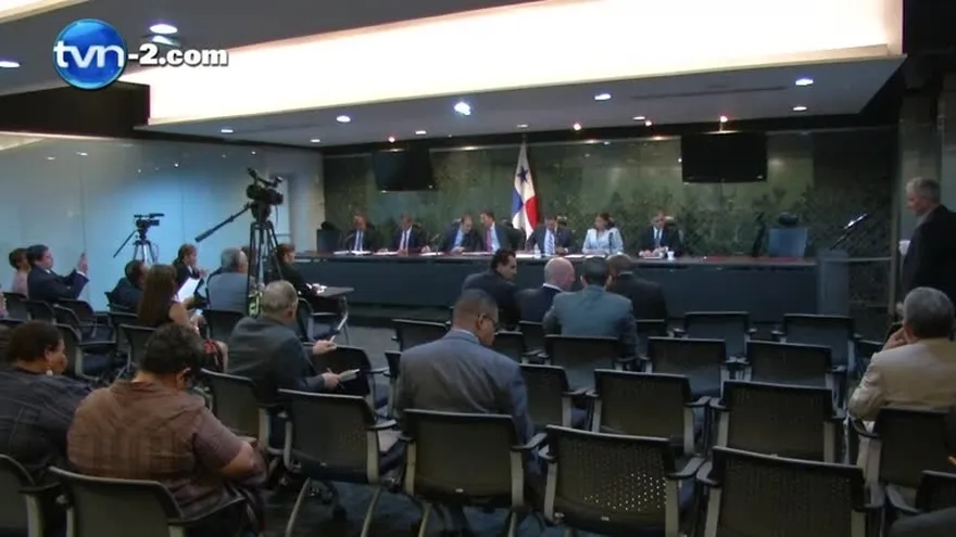 Aprueban en primer debate proyecto de Colón Puerto Libre