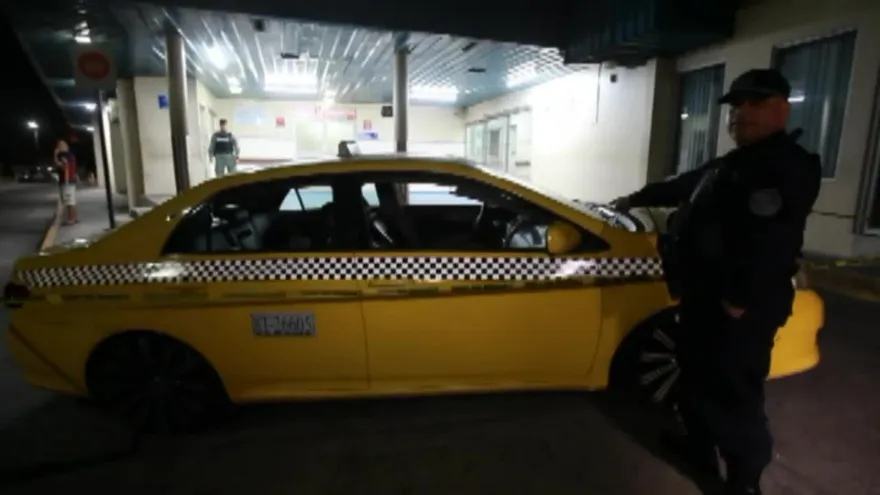 Conductor de taxi fue herido por menores de edad en Pedregal