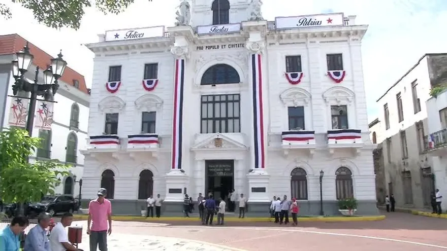 Presidente Varela participa de Consejo Municipal con motivo de los 112 años de separación de Colombia