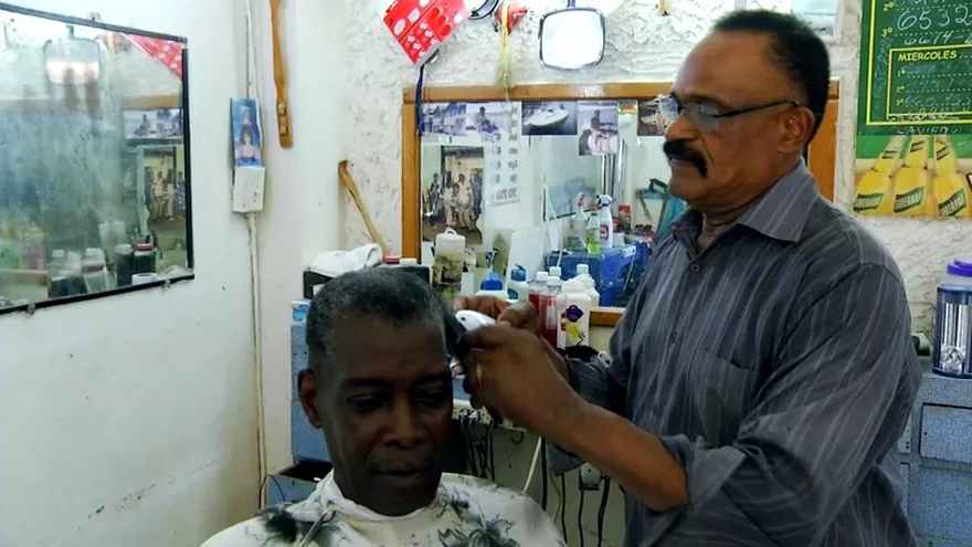 Echao Pa´Lante con El barbero Firi