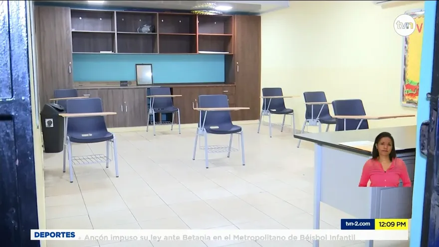 Autoridades de salud verifican colegios que se utilizarán en proceso de vacunación