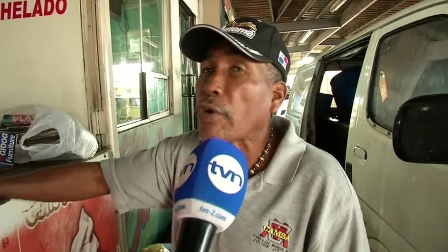 Desalojan a buhoneros en san Miguelito