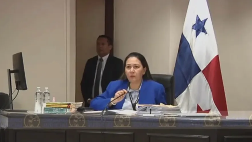 Fiscalía empieza a pedir condenas en caso Blue Apple