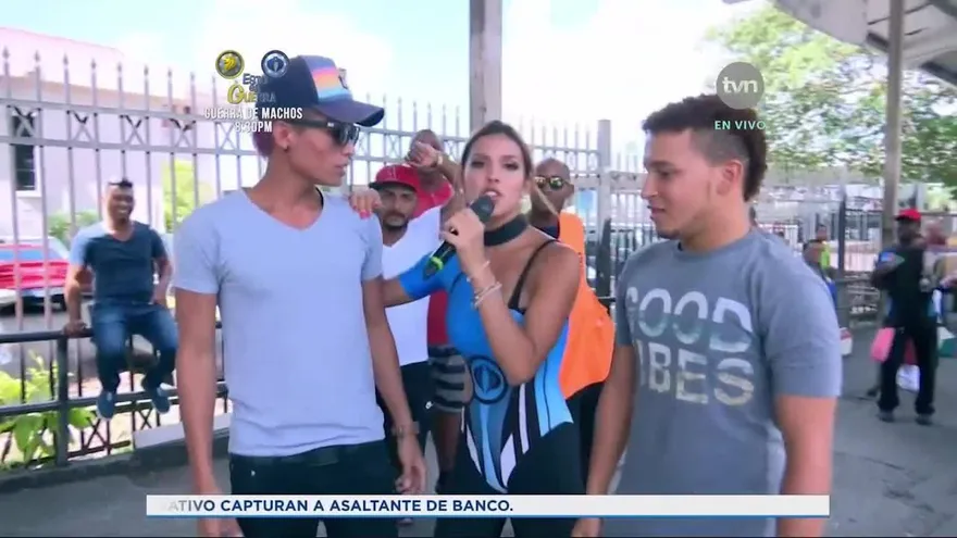 ¡Carolina Castillo también se fue a la calle y le puso reto a las personas!