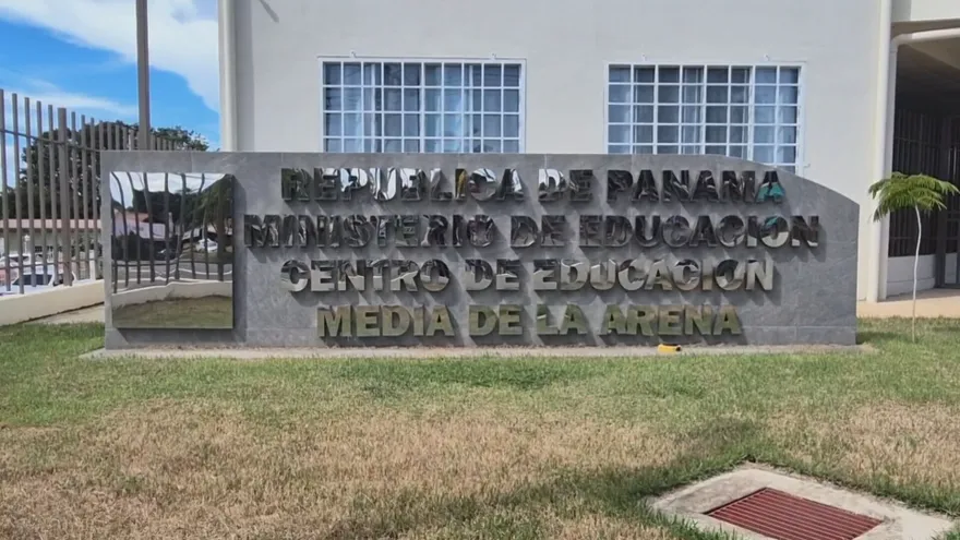 Centro de Educación Media de La Arena, provincia de Herrera.