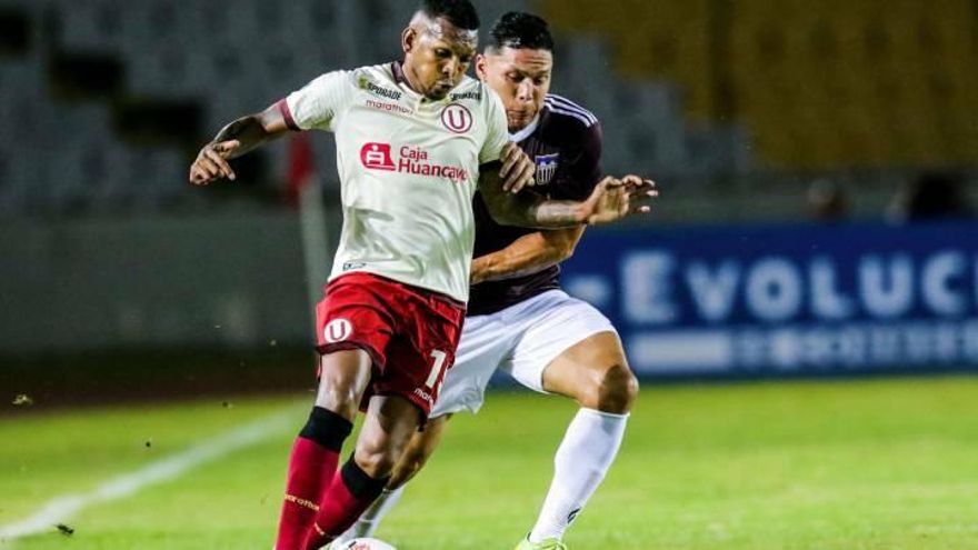 Universitario de Alberto Quintero avanza a segunda fase de Libertadores al vencer a Carabobo