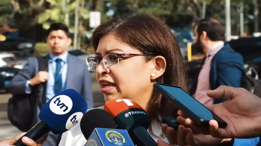 Fiscal superior, Isis Soto