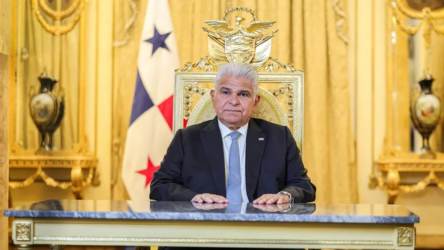 Anuncio del presidente Mulino por puertos Balboa y Cristóbal