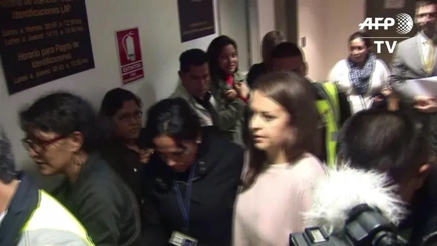 Perú expulsa a británica condenada por narcotráfico