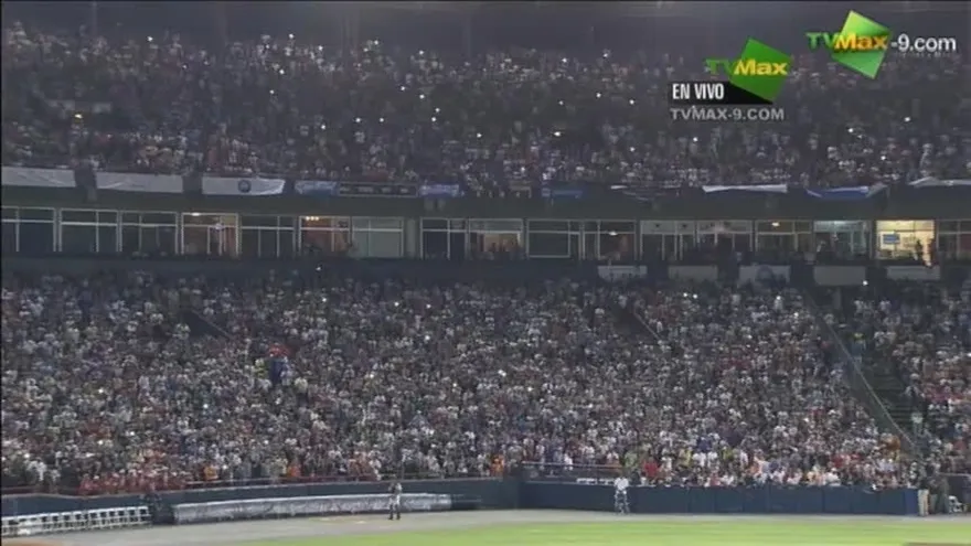 Entrada y palabras de Mariano Rivera