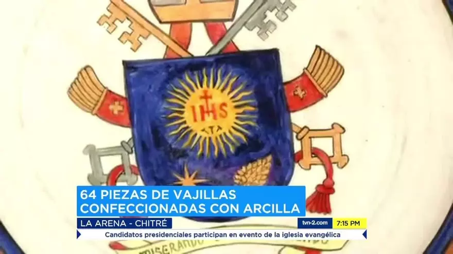 Artesanos confeccionan artículos que serán usados por el papa Francisco