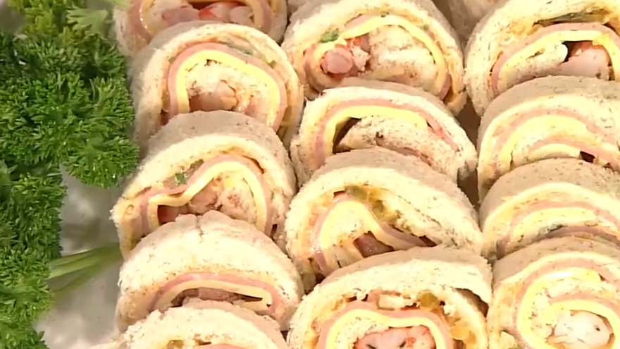 Enrollado de queso y camarón