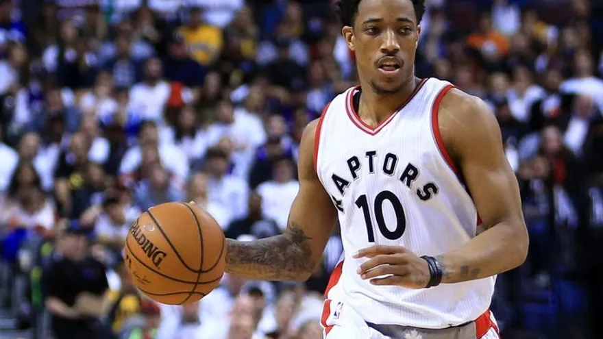 DeRozan consigue la victoria para los Raptors