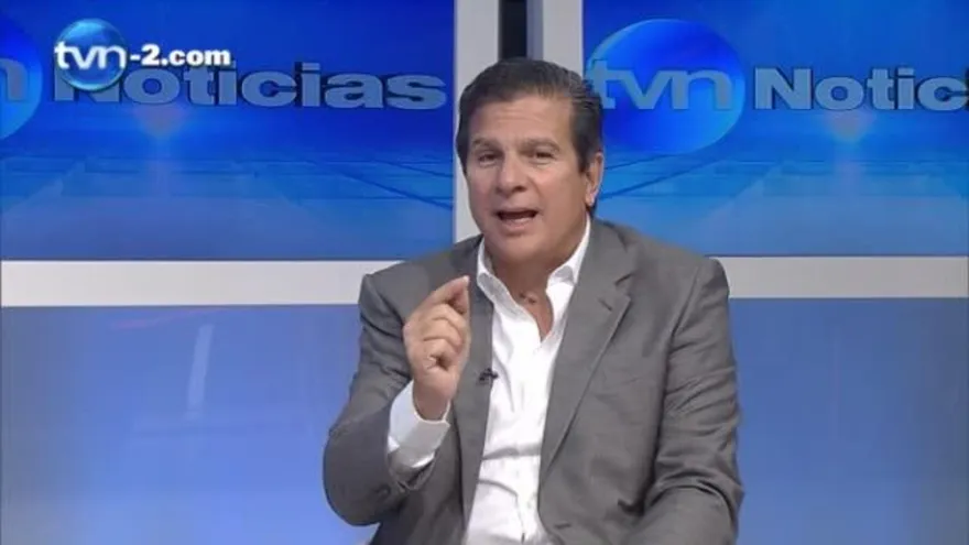 Asamblea podría aprobar moción contra la contralora