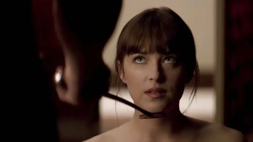 Policía rescata a mujer que recreaba una escena de ’50 Sombras de Grey’