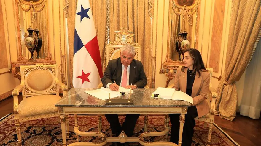 El presidente de la República, José Raúl Mulino, sancionó este miércoles la Ley 293, que dicta el Presupuesto General del Estado para la vigencia fiscal 2026.