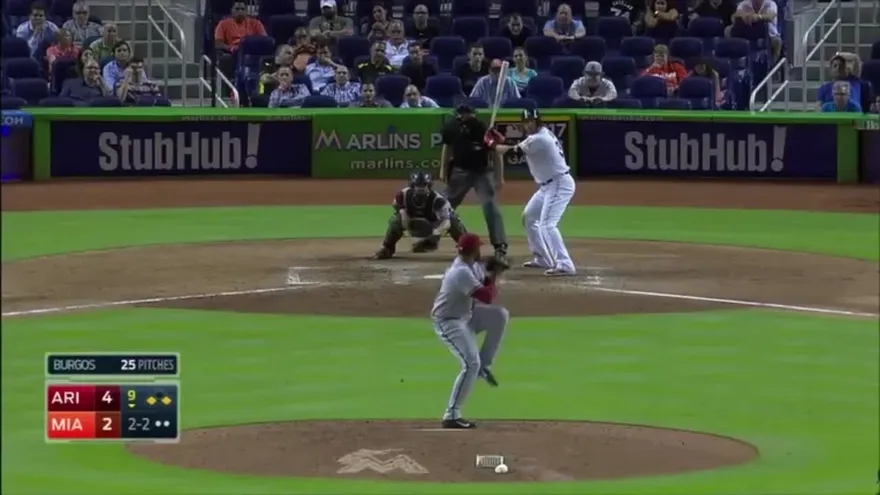 Lanzador panameño Enrique Burgos en lista de lesionados